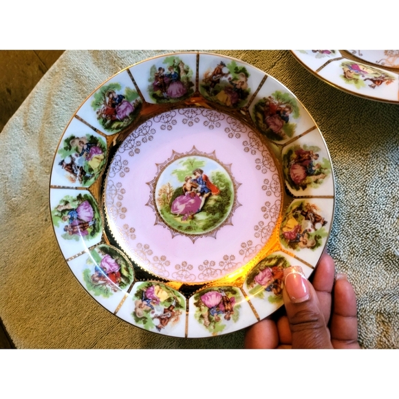 Vintage China with paintings - Picture 7 of 16